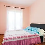 One-bedroom In * Posedarje
