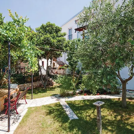Beautiful Apartment In Posedarje With Wifi * ポセダリェ
