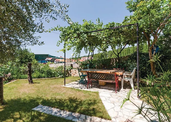 Апартаменты One-bedroom In Поседарье